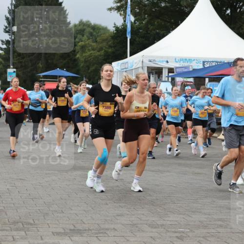 13.09.2026 - Kiel Lauf Andreas Tolksdorf http://msf.ph/oto/10413810 13.09.2026 10:04:39 Kiellinie 11007, 9815, 299, 7389, 6300, 8914, 9757, 4788 meine-sportfotos.de