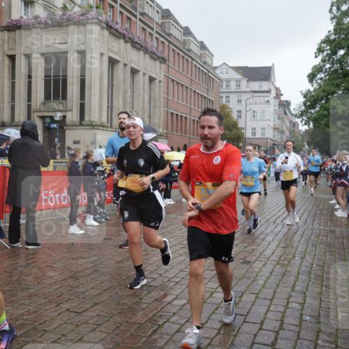 13.09.2026 - Kiel Lauf Yannick Fuchs http://msf.ph/oto/10413840 13.09.2026 10:45:35 Ziel 360, 461, 1180, 1267, 1682, 1752, 1969, 2599, 2836, 3075, 3182, 3347, 3749, 4151, 4536, 4586, 4699, 4726, 5957, 6269, 6406, 7027, 7735, 7766, 8282, 8444, 8762, 9083, 9429, 9867, 9895, 9914, 10441, 12044, 12687, 478, 979, 1012, 1267, 1482, 1575, 1590, 1606, 1703, 1878, 2391, 2410, 3263, 3264, 3285, 3628, 3753, 3796, 3872, 4044, 4168, 4588, 4681, 5220, 5296, 5361, 5365, 5600, 5763, 5764, 6298, 6799, 7765, 9702, 9917, 1015 meine-sportfotos.de