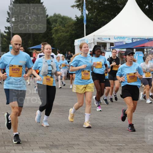 13.09.2026 - Kiel Lauf Andreas Tolksdorf http://msf.ph/oto/10413891 13.09.2026 10:04:45 Kiellinie 1, 39, 8470, 986, 2298, 905, 11265, 39, 8998, 823 meine-sportfotos.de