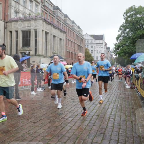 13.09.2026 - Kiel Lauf Yannick Fuchs http://msf.ph/oto/10413892 13.09.2026 10:45:39 Ziel 360, 1015, 1065, 1180, 1229, 1484, 1537, 1682, 1752, 2563, 2599, 3182, 3347, 3749, 3807, 4151, 4586, 4699, 5072, 5205, 5278, 6269, 6406, 7027, 7503, 7735, 8282, 8442, 8444, 8731, 8762, 9083, 9429, 9727, 9770, 9774, 9895, 9914, 10077, 10149, 10407, 12687, 461, 478, 979, 1012, 1267, 1482, 1575, 1590, 1703, 1878, 1969, 2391, 2410, 2836, 3075, 3263, 3264, 3285, 3628, 3796, 3872, 4044, 4151, 4168, 4536, 4588, 4681, 4699, 4726, 5220, 5296, 5361, 5365, 5600, 5763, 5764, 5957, 6799 meine-sportfotos.de