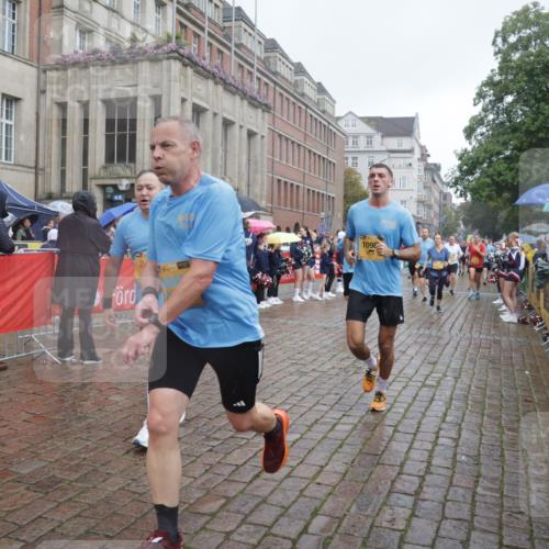 13.09.2026 - Kiel Lauf Yannick Fuchs http://msf.ph/oto/10413906 13.09.2026 10:45:39 Ziel 360, 1015, 1065, 1180, 1229, 1484, 1537, 1682, 1752, 2563, 2599, 3182, 3347, 3749, 3807, 4151, 4586, 4699, 5072, 5205, 5278, 6269, 6406, 7027, 7503, 7735, 8282, 8442, 8444, 8731, 8762, 9083, 9429, 9727, 9770, 9774, 9895, 9914, 10077, 10149, 10407, 12687, 461, 478, 979, 1012, 1267, 1482, 1575, 1590, 1703, 1878, 1969, 2391, 2410, 2836, 3075, 3263, 3264, 3285, 3628, 3796, 3872, 4044, 4151, 4168, 4536, 4588, 4681, 4699, 4726, 5220, 5296, 5361, 5365, 5600, 5763, 5764, 5957, 6799 meine-sportfotos.de