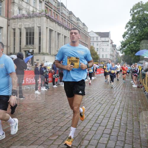 13.09.2026 - Kiel Lauf Yannick Fuchs http://msf.ph/oto/10413913 13.09.2026 10:45:40 Ziel 360, 1015, 1065, 1180, 1229, 1484, 1537, 1682, 1752, 2563, 2599, 3182, 3347, 3608, 3749, 3807, 4586, 5072, 5205, 5278, 6269, 6406, 7027, 7503, 8203, 8282, 8442, 8731, 8762, 9083, 9429, 9727, 9770, 9774, 9895, 9914, 10077, 10149, 10407, 12687, 461, 478, 979, 1012, 1267, 1482, 1575, 1590, 1703, 1878, 1969, 2391, 2410, 2599, 2836, 3075, 3263, 3264, 3285, 3628, 3796, 4044, 4151, 4168, 4536, 4588, 4681, 4699, 4726, 5220, 5296, 5361, 5365, 5600, 5763, 5764, 5957, 6799 meine-sportfotos.de