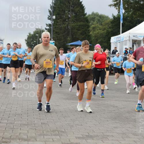 13.09.2026 - Kiel Lauf Andreas Tolksdorf http://msf.ph/oto/10413924 13.09.2026 10:04:49 Kiellinie 11087, 1605, 101, 9916, 3963, 36, 1228, 5843, 1074, 299, 12438 meine-sportfotos.de