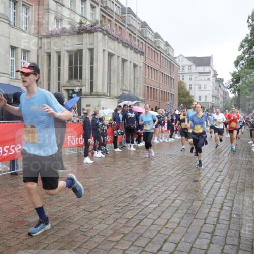 13.09.2026 - Kiel Lauf Yannick Fuchs http://msf.ph/oto/10413926 13.09.2026 10:45:41 Ziel 360, 1015, 1065, 1180, 1229, 1484, 1537, 1682, 1752, 2563, 3182, 3347, 3608, 3749, 3807, 4586, 5072, 5205, 5278, 6269, 6406, 7027, 7503, 7889, 8203, 8282, 8442, 8731, 8762, 9083, 9429, 9727, 9770, 9774, 9895, 9914, 10077, 10149, 10407, 461, 478, 979, 1012, 1267, 1482, 1575, 1590, 1703, 1878, 1969, 2391, 2410, 2599, 2836, 3075, 3263, 3264, 3285, 3628, 3796, 4151, 4168, 4536, 4588, 4681, 4699, 4726, 5220, 5296, 5361, 5365, 5600, 5763, 5764, 5957, 6269, 6799 meine-sportfotos.de