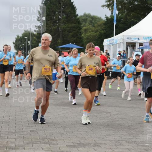 13.09.2026 - Kiel Lauf Andreas Tolksdorf http://msf.ph/oto/10413932 13.09.2026 10:04:49 Kiellinie 9306, 1605, 101, 39, 9916, 586, 101, 1228, 5843 meine-sportfotos.de