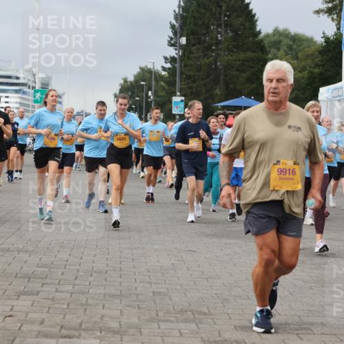 13.09.2026 - Kiel Lauf Andreas Tolksdorf http://msf.ph/oto/10413947 13.09.2026 10:04:50 Kiellinie 13, 11087, 9306, 1605, 101, 41, 394, 9916, 6 meine-sportfotos.de