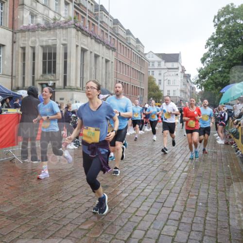 13.09.2026 - Kiel Lauf Yannick Fuchs http://msf.ph/oto/10413949 13.09.2026 10:45:43 Ziel 360, 499, 1015, 1065, 1180, 1229, 1484, 1537, 1682, 1752, 2563, 3182, 3347, 3608, 3749, 3807, 4586, 5072, 5205, 5278, 6406, 7503, 7889, 8203, 8282, 8442, 8731, 8762, 8816, 9429, 9727, 9770, 9774, 9914, 10077, 10149, 10407, 11745, 12150, 12224, 461, 478, 979, 1012, 1267, 1482, 1575, 1590, 1682, 1703, 1878, 1969, 2391, 2599, 2836, 3075, 3263, 3264, 3285, 3628, 3749, 3796, 4151, 4168, 4536, 4588, 4699, 4726, 5220, 5296, 5361, 5365, 5600, 5763, 5764, 5957, 6269, 6406, 6799, 550 meine-sportfotos.de