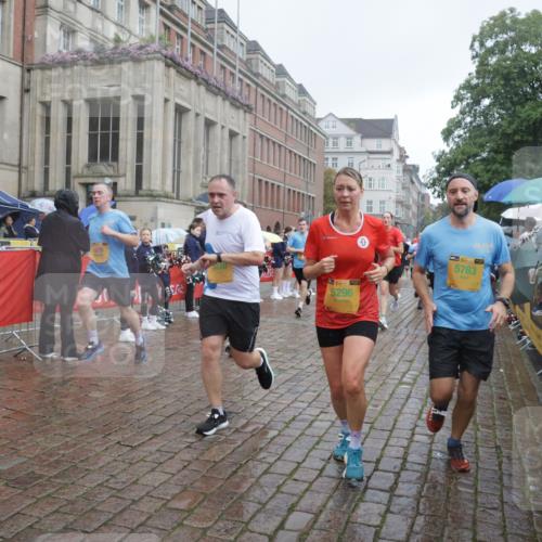 13.09.2026 - Kiel Lauf Yannick Fuchs http://msf.ph/oto/10413971 13.09.2026 10:45:44 Ziel 360, 499, 1015, 1065, 1180, 1229, 1484, 1537, 1725, 1752, 2563, 3182, 3347, 3608, 3807, 4586, 5072, 5205, 5278, 7503, 7889, 8203, 8282, 8442, 8731, 8762, 8816, 9429, 9727, 9770, 9774, 9914, 10077, 10149, 10407, 11745, 12150, 12224, 461, 478, 979, 1012, 1180, 1267, 1482, 1575, 1590, 1682, 1703, 1878, 1969, 2391, 2599, 2836, 3075, 3182, 3263, 3264, 3285, 3628, 3749, 3796, 4151, 4168, 4536, 4588, 4699, 4726, 5220, 5296, 5361, 5365, 5600, 5763, 5764, 5957, 6269, 6406, 6799, 550 meine-sportfotos.de