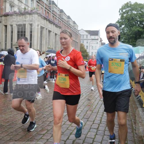 13.09.2026 - Kiel Lauf Yannick Fuchs http://msf.ph/oto/10413981 13.09.2026 10:45:45 Ziel 360, 499, 1015, 1065, 1229, 1484, 1537, 1725, 1752, 2563, 3347, 3608, 3807, 4586, 5072, 5205, 5278, 7503, 7889, 8203, 8282, 8442, 8731, 8816, 9727, 9770, 9774, 9914, 10077, 10149, 10407, 11745, 12150, 12224, 360, 461, 979, 1012, 1180, 1267, 1482, 1575, 1590, 1682, 1703, 1969, 2391, 2599, 2836, 3075, 3182, 3263, 3264, 3285, 3628, 3749, 3796, 4151, 4168, 4536, 4588, 4699, 4726, 5220, 5296, 5361, 5365, 5600, 5763, 5764, 5957, 6269, 6406, 6799, 498, 550, 9207, 1482 meine-sportfotos.de