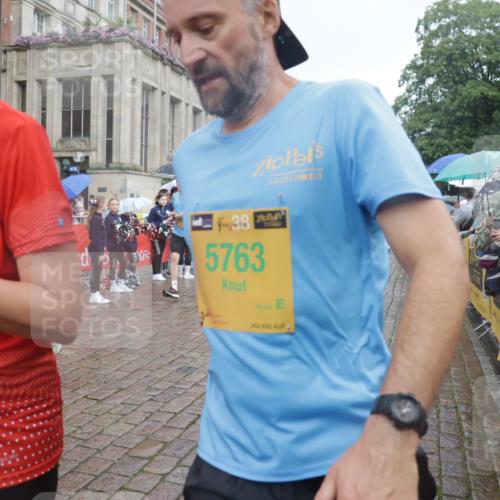 13.09.2026 - Kiel Lauf Yannick Fuchs http://msf.ph/oto/10413989 13.09.2026 10:45:45 Ziel 360, 499, 1015, 1065, 1229, 1484, 1537, 1725, 1752, 2563, 3347, 3608, 3807, 4586, 5072, 5205, 5278, 7503, 7889, 8203, 8282, 8442, 8731, 8816, 9727, 9770, 9774, 9914, 10077, 10149, 10407, 11745, 12150, 12224, 360, 461, 979, 1012, 1180, 1267, 1482, 1575, 1590, 1682, 1703, 1969, 2391, 2599, 2836, 3075, 3182, 3263, 3264, 3285, 3628, 3749, 3796, 4151, 4168, 4536, 4588, 4699, 4726, 5220, 5296, 5361, 5365, 5600, 5763, 5764, 5957, 6269, 6406, 6799, 498, 550, 9207, 1482 meine-sportfotos.de