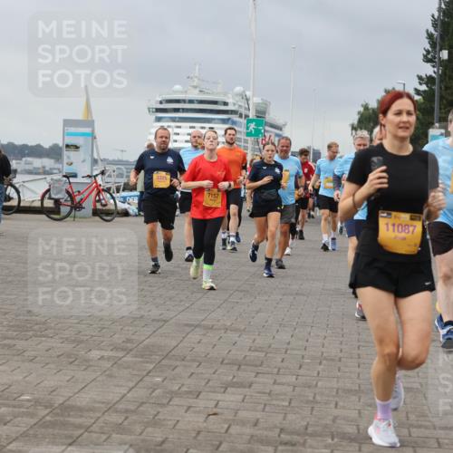 13.09.2026 - Kiel Lauf Andreas Tolksdorf http://msf.ph/oto/10414004 13.09.2026 10:04:53 Kiellinie 7157, 11087, 10660, 3875, 074 meine-sportfotos.de