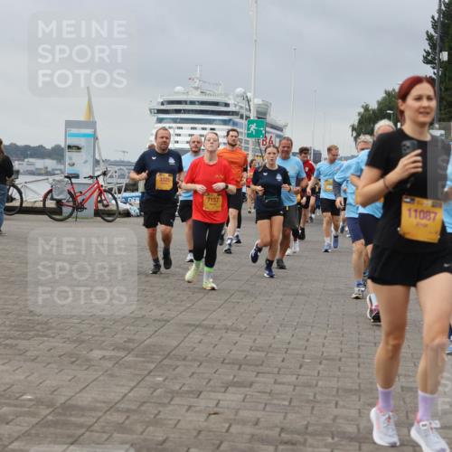 13.09.2026 - Kiel Lauf Andreas Tolksdorf http://msf.ph/oto/10414005 13.09.2026 10:04:54 Kiellinie 3325, 7157, 11087, 10660, 875, 1906, 4074 meine-sportfotos.de