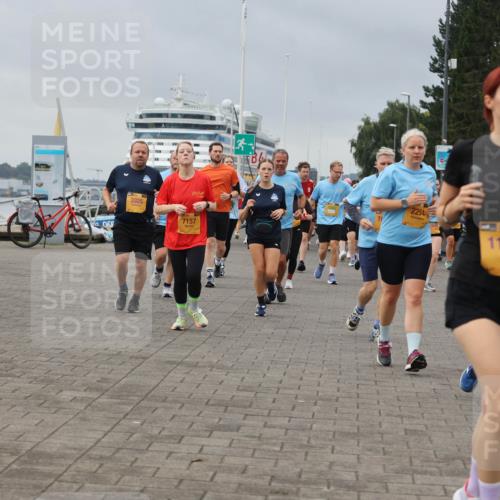 13.09.2026 - Kiel Lauf Andreas Tolksdorf http://msf.ph/oto/10414012 13.09.2026 10:04:54 Kiellinie 3325, 7157, 13, 2254, 11087 meine-sportfotos.de