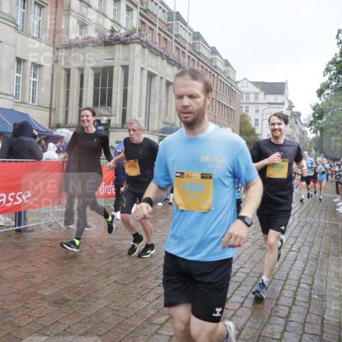 13.09.2026 - Kiel Lauf Yannick Fuchs http://msf.ph/oto/10414025 13.09.2026 10:45:48 Ziel 123, 499, 1015, 1065, 1229, 1484, 1537, 1725, 1752, 2421, 2563, 3347, 3608, 3807, 4586, 5072, 5205, 5278, 7503, 7889, 8203, 8282, 8442, 8731, 8816, 9727, 9770, 9774, 9843, 10046, 10077, 10149, 10407, 10569, 11745, 12150, 12224, 360, 461, 1012, 1180, 1267, 1482, 1575, 1590, 1682, 1969, 2391, 2599, 2836, 3075, 3182, 3263, 3264, 3285, 3347, 3628, 3749, 3796, 4151, 4168, 4536, 4586, 4588, 4699, 4726, 5361, 5365, 5600, 5957, 6269, 6406, 6799, 8282, 498, 550, 9207, 1482, 1590 meine-sportfotos.de
