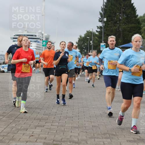 13.09.2026 - Kiel Lauf Andreas Tolksdorf http://msf.ph/oto/10414043 13.09.2026 10:04:56 Kiellinie 7157, 100, 329, 31, 1909 meine-sportfotos.de
