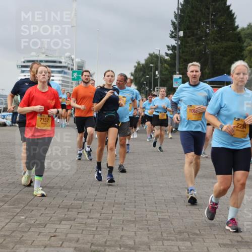 13.09.2026 - Kiel Lauf Andreas Tolksdorf http://msf.ph/oto/10414044 13.09.2026 10:04:56 Kiellinie 7157, 7045, 100, 2254 meine-sportfotos.de