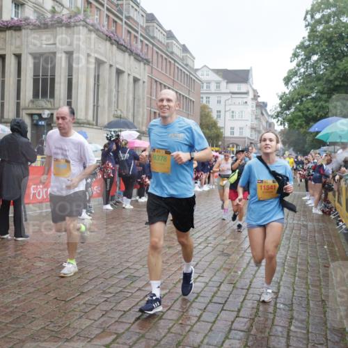 13.09.2026 - Kiel Lauf Yannick Fuchs http://msf.ph/oto/10414075 13.09.2026 10:45:51 Ziel 123, 499, 1015, 1065, 1229, 1484, 1537, 1725, 2421, 2563, 3608, 3807, 5072, 5205, 5278, 7503, 7889, 8203, 8442, 8731, 8816, 9727, 9770, 9774, 9843, 10046, 10077, 10149, 10407, 10569, 11745, 12150, 12224, 12748, 360, 461, 1012, 1015, 1180, 1267, 1484, 1575, 1682, 1752, 1969, 2599, 2836, 3075, 3182, 3263, 3264, 3285, 3347, 3628, 3749, 3796, 4151, 4168, 4536, 4586, 4699, 4726, 5072, 5365, 5957, 6269, 6406, 6799, 8282, 8442, 498, 550, 9207, 1482, 1590 meine-sportfotos.de
