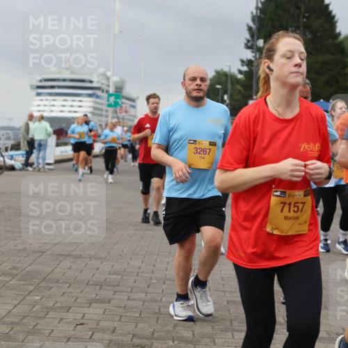 13.09.2026 - Kiel Lauf Andreas Tolksdorf http://msf.ph/oto/10414083 13.09.2026 10:04:58 Kiellinie 3267, 38, 7157, 33 meine-sportfotos.de