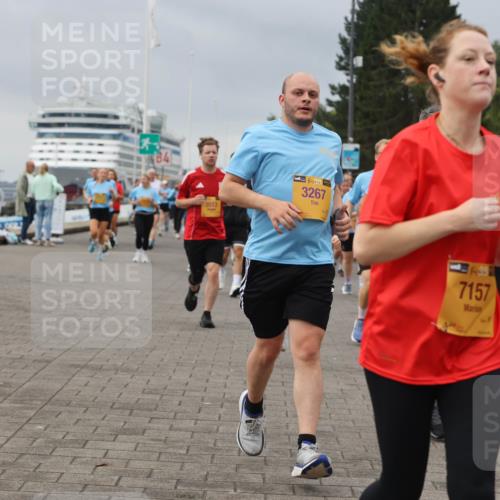 13.09.2026 - Kiel Lauf Andreas Tolksdorf http://msf.ph/oto/10414088 13.09.2026 10:04:58 Kiellinie 3513, 38, 3267, 7157 meine-sportfotos.de
