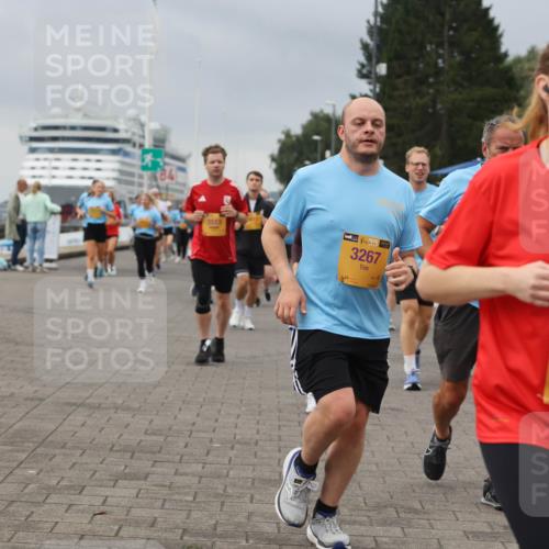13.09.2026 - Kiel Lauf Andreas Tolksdorf http://msf.ph/oto/10414091 13.09.2026 10:04:59 Kiellinie 3513, 38, 3267, 39, 7157 meine-sportfotos.de