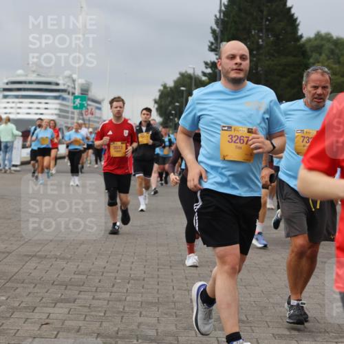 13.09.2026 - Kiel Lauf Andreas Tolksdorf http://msf.ph/oto/10414096 13.09.2026 10:04:59 Kiellinie 3513, 3413, 48, 3267, 38, 732, 1, 39, 7157 meine-sportfotos.de