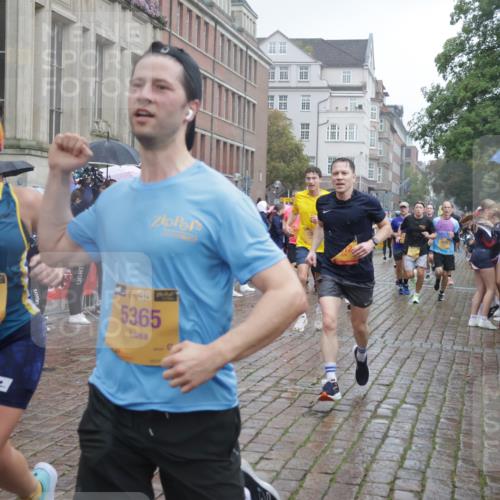 13.09.2026 - Kiel Lauf Yannick Fuchs http://msf.ph/oto/10414152 13.09.2026 10:45:57 Ziel 123, 499, 665, 1725, 2421, 3781, 3844, 5348, 5564, 6385, 7073, 8403, 8551, 8655, 8816, 8881, 9375, 9843, 10046, 10569, 10735, 11670, 11745, 11822, 12150, 12224, 12748, 360, 461, 1012, 1015, 1065, 1180, 1229, 1267, 1484, 1537, 1682, 1752, 1969, 2563, 2599, 2836, 3075, 3182, 3347, 3608, 3628, 3749, 3807, 4151, 4168, 4536, 4586, 4699, 4726, 5072, 5205, 5278, 5365, 5957, 6269, 6406, 7503, 7889, 8203, 8282, 8442, 8731, 8816, 498, 550, 9207, 1590 meine-sportfotos.de