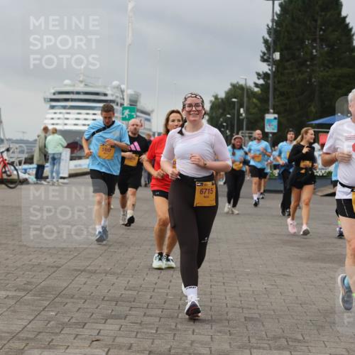 13.09.2026 - Kiel Lauf Andreas Tolksdorf http://msf.ph/oto/10414197 13.09.2026 10:05:09 Kiellinie 5187, 6715, 1, 11621 meine-sportfotos.de