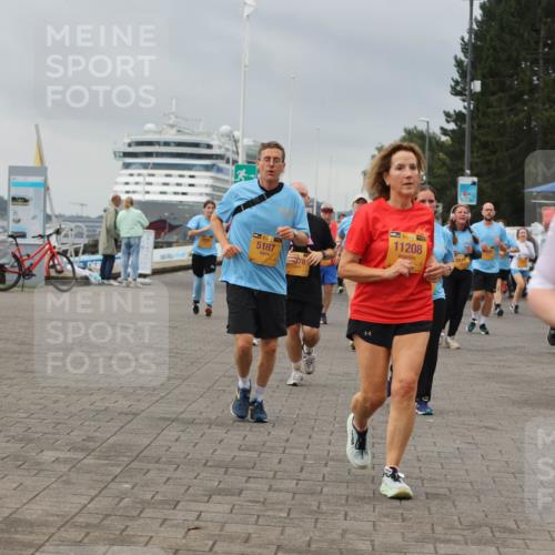 13.09.2026 - Kiel Lauf Andreas Tolksdorf http://msf.ph/oto/10414223 13.09.2026 10:05:10 Kiellinie 5187, 78, 11208, 251, 67 meine-sportfotos.de