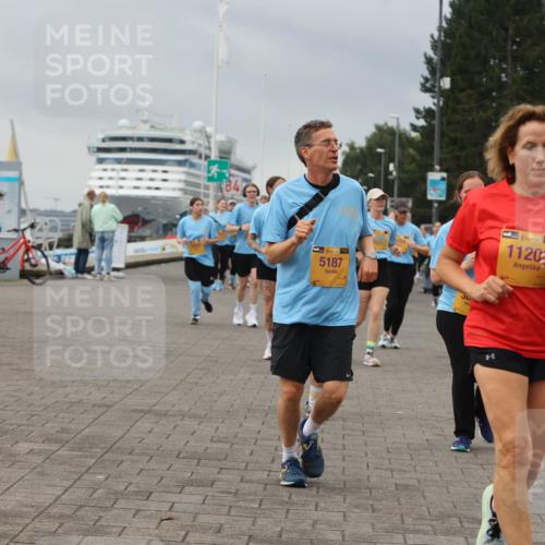 13.09.2026 - Kiel Lauf Andreas Tolksdorf http://msf.ph/oto/10414241 13.09.2026 10:05:11 Kiellinie 39, 5187, 1120, 9806 meine-sportfotos.de