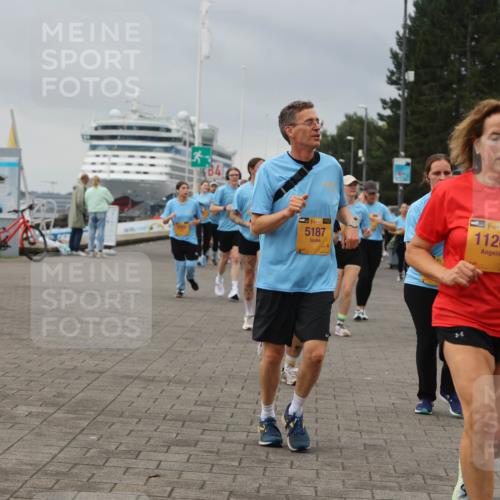 13.09.2026 - Kiel Lauf Andreas Tolksdorf http://msf.ph/oto/10414243 13.09.2026 10:05:12 Kiellinie 5187, 38, 11208, 9808 meine-sportfotos.de