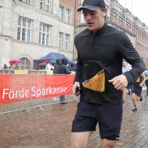 13.09.2026 - Kiel Lauf Yannick Fuchs http://msf.ph/oto/10414246 13.09.2026 10:46:03 Ziel 272, 498, 550, 665, 1030, 1374, 1582, 3781, 3844, 5348, 5510, 5515, 5564, 6385, 6436, 6980, 7073, 7772, 7939, 8403, 8551, 8561, 8655, 8881, 9207, 9375, 9715, 9843, 10046, 10050, 10569, 10615, 10735, 10809, 10975, 11670, 11822, 12748, 123, 360, 461, 499, 1015, 1065, 1180, 1229, 1484, 1537, 1682, 1725, 1752, 1969, 2421, 2563, 2599, 3075, 3182, 3347, 3608, 3749, 3807, 4151, 4586, 4699, 5072, 5205, 5278, 5957, 6269, 6406, 7503, 7889, 8203, 8282, 8442, 8731, 8816, 6269 meine-sportfotos.de