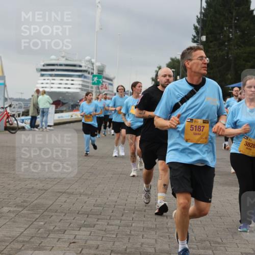 13.09.2026 - Kiel Lauf Andreas Tolksdorf http://msf.ph/oto/10414255 13.09.2026 10:05:12 Kiellinie 4, 38, 5187, 3828, 1 meine-sportfotos.de