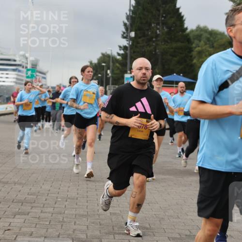13.09.2026 - Kiel Lauf Andreas Tolksdorf http://msf.ph/oto/10414270 13.09.2026 10:05:13 Kiellinie 38, 78, 39, 5187 meine-sportfotos.de