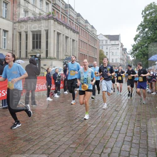 13.09.2026 - Kiel Lauf Yannick Fuchs http://msf.ph/oto/10414279 13.09.2026 10:46:05 Ziel 272, 498, 550, 665, 1030, 1374, 1582, 3781, 3844, 5348, 5510, 5515, 5564, 6385, 6436, 6980, 7073, 7241, 7772, 7939, 8403, 8551, 8561, 8655, 8881, 9207, 9375, 9715, 10050, 10615, 10735, 10809, 10975, 11670, 11822, 12748, 123, 360, 499, 1015, 1065, 1180, 1229, 1484, 1537, 1682, 1725, 1752, 2421, 2563, 2599, 3182, 3347, 3608, 3749, 3807, 4586, 5072, 5205, 5278, 6269, 6406, 7503, 7889, 8203, 8282, 8442, 8731, 8816, 6269 meine-sportfotos.de