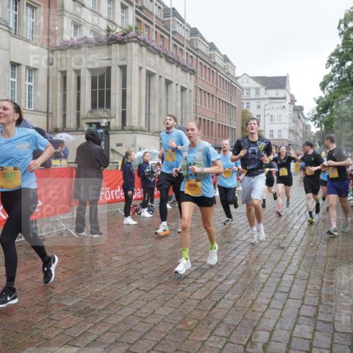 13.09.2026 - Kiel Lauf Yannick Fuchs http://msf.ph/oto/10414281 13.09.2026 10:46:06 Ziel 272, 498, 550, 665, 1030, 1374, 1582, 3781, 3844, 5348, 5510, 5515, 5564, 6385, 6436, 6980, 7073, 7241, 7772, 7939, 8403, 8551, 8561, 8655, 8881, 9207, 9375, 9715, 10050, 10615, 10735, 10809, 10975, 11670, 11822, 12481, 12748, 123, 360, 499, 1015, 1065, 1180, 1229, 1484, 1537, 1682, 1725, 1752, 2421, 2563, 3182, 3347, 3608, 3749, 3807, 4586, 5072, 5205, 5278, 6269, 6406, 7503, 7889, 8203, 8282, 8442, 8731, 8816, 6269 meine-sportfotos.de