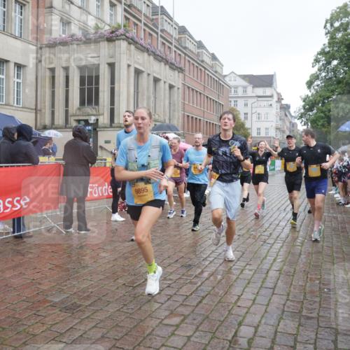 13.09.2026 - Kiel Lauf Yannick Fuchs http://msf.ph/oto/10414286 13.09.2026 10:46:06 Ziel 272, 498, 550, 665, 1030, 1374, 1582, 3781, 3844, 5348, 5510, 5515, 5564, 6385, 6436, 6980, 7073, 7241, 7772, 7939, 8403, 8551, 8561, 8655, 8881, 9207, 9375, 9715, 10050, 10615, 10735, 10809, 10975, 11670, 11822, 12481, 12748, 123, 360, 499, 1015, 1065, 1180, 1229, 1484, 1537, 1682, 1725, 1752, 2421, 2563, 3182, 3347, 3608, 3749, 3807, 4586, 5072, 5205, 5278, 6269, 6406, 7503, 7889, 8203, 8282, 8442, 8731, 8816, 6269 meine-sportfotos.de