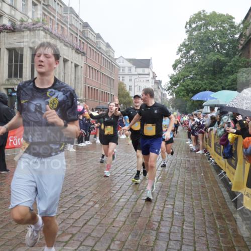 13.09.2026 - Kiel Lauf Yannick Fuchs http://msf.ph/oto/10414298 13.09.2026 10:46:07 Ziel 272, 498, 550, 665, 1030, 1374, 1582, 3781, 3844, 5348, 5510, 5515, 5564, 6385, 6436, 6980, 7073, 7241, 7772, 7939, 8403, 8551, 8561, 8655, 8881, 9207, 9375, 9715, 10050, 10615, 10735, 10809, 10975, 11670, 11822, 12481, 123, 360, 499, 1015, 1065, 1180, 1229, 1484, 1537, 1682, 1725, 1752, 2421, 2563, 3182, 3347, 3608, 3749, 3807, 4586, 5072, 5205, 5278, 6406, 7503, 7889, 8203, 8282, 8442, 8655, 8731, 8816, 6269 meine-sportfotos.de