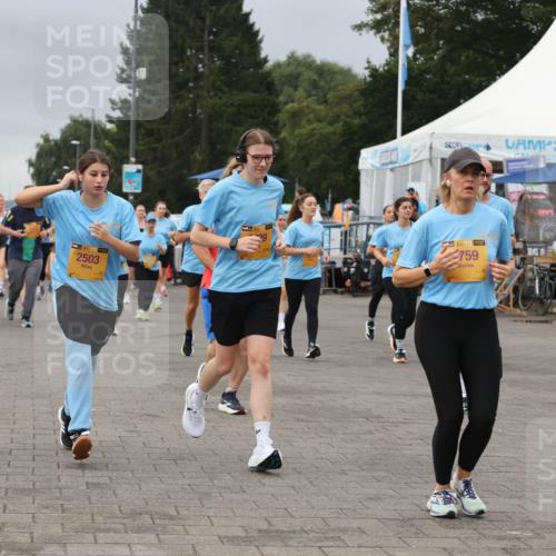13.09.2026 - Kiel Lauf Andreas Tolksdorf http://msf.ph/oto/10414313 13.09.2026 10:05:16 Kiellinie 13, 84, 38, 2503, 38, 759 meine-sportfotos.de