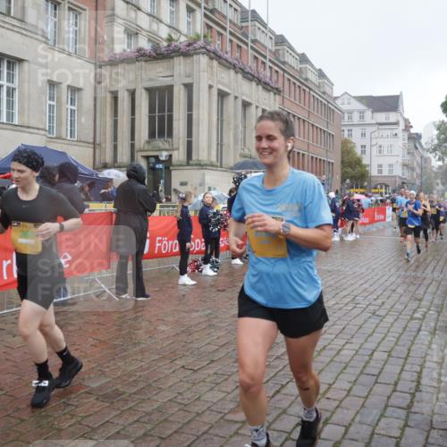 13.09.2026 - Kiel Lauf Yannick Fuchs http://msf.ph/oto/10414333 13.09.2026 10:46:09 Ziel 272, 498, 550, 665, 1030, 1374, 1582, 2448, 3422, 3781, 3844, 5017, 5348, 5510, 5515, 5564, 6385, 6436, 6980, 7073, 7241, 7772, 7840, 7939, 8310, 8403, 8551, 8561, 8881, 9207, 9375, 9715, 10050, 10615, 10809, 10975, 11670, 11822, 12077, 12306, 12481, 123, 360, 499, 1015, 1065, 1180, 1229, 1484, 1537, 1725, 1752, 2421, 2563, 3182, 3347, 3608, 3781, 3807, 4586, 5072, 5205, 5278, 7503, 7889, 8203, 8282, 8403, 8442, 8655, 8731, 8816, 8881, 6269 meine-sportfotos.de