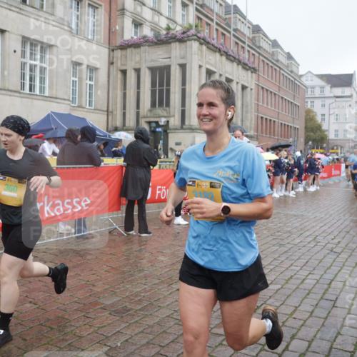 13.09.2026 - Kiel Lauf Yannick Fuchs http://msf.ph/oto/10414337 13.09.2026 10:46:09 Ziel 272, 498, 550, 665, 1030, 1374, 1582, 2448, 3422, 3781, 3844, 5017, 5348, 5510, 5515, 5564, 6385, 6436, 6980, 7073, 7241, 7772, 7840, 7939, 8310, 8403, 8551, 8561, 8881, 9207, 9375, 9715, 10050, 10615, 10809, 10975, 11670, 11822, 12077, 12306, 12481, 123, 360, 499, 1015, 1065, 1180, 1229, 1484, 1537, 1725, 1752, 2421, 2563, 3182, 3347, 3608, 3781, 3807, 4586, 5072, 5205, 5278, 7503, 7889, 8203, 8282, 8403, 8442, 8655, 8731, 8816, 8881, 6269 meine-sportfotos.de