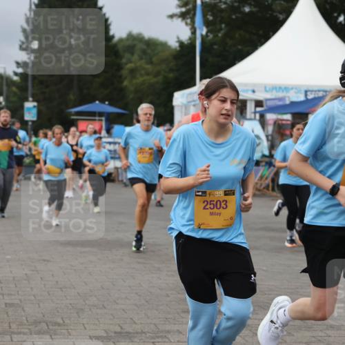 13.09.2026 - Kiel Lauf Andreas Tolksdorf http://msf.ph/oto/10414339 13.09.2026 10:05:18 Kiellinie 28, 2503, 39, 8429, 8468 meine-sportfotos.de