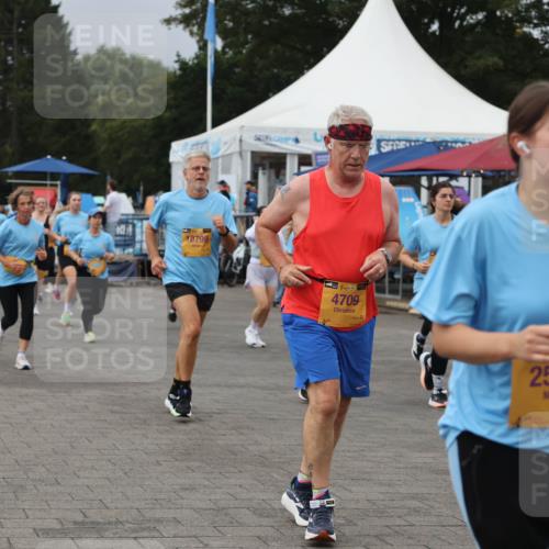 13.09.2026 - Kiel Lauf Andreas Tolksdorf http://msf.ph/oto/10414351 13.09.2026 10:05:18 Kiellinie 9553, 10799, 38, 4709, 2503, 8468 meine-sportfotos.de