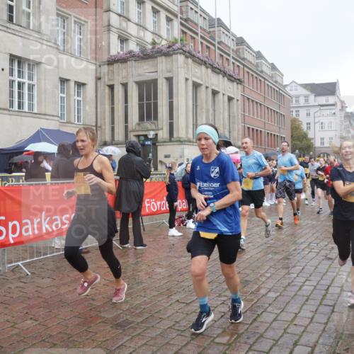 13.09.2026 - Kiel Lauf Yannick Fuchs http://msf.ph/oto/10414383 13.09.2026 10:46:12 Ziel 272, 498, 550, 665, 1013, 1030, 1374, 1582, 2448, 2776, 3422, 4397, 4516, 5017, 5348, 5421, 5510, 5515, 5564, 6436, 6980, 7044, 7241, 7772, 7840, 7939, 8310, 8561, 9207, 9361, 9715, 10050, 10615, 10699, 10809, 10975, 11642, 12077, 12306, 12481, 123, 499, 665, 1015, 1065, 1229, 1484, 1537, 1725, 1752, 2421, 2563, 3347, 3608, 3781, 3807, 3844, 4586, 5072, 5205, 5278, 5348, 5564, 6385, 7073, 7503, 7889, 8203, 8282, 8403, 8442, 8551, 8655, 8731, 8816, 8881, 9375, 6269 meine-sportfotos.de