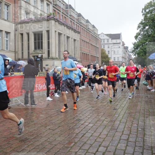 13.09.2026 - Kiel Lauf Yannick Fuchs http://msf.ph/oto/10414410 13.09.2026 10:46:13 Ziel 272, 498, 550, 1013, 1030, 1374, 1582, 2448, 2776, 3422, 4397, 4516, 5017, 5421, 5510, 5515, 6436, 6980, 7044, 7241, 7772, 7840, 7939, 8310, 8561, 9207, 9361, 9715, 10050, 10615, 10699, 10809, 10975, 11642, 12077, 12306, 12481, 123, 499, 550, 665, 1015, 1065, 1229, 1484, 1537, 1725, 1752, 2421, 2563, 3347, 3608, 3781, 3807, 3844, 4586, 5072, 5205, 5278, 5348, 5510, 5515, 5564, 6385, 7073, 7503, 7772, 7889, 8203, 8282, 8403, 8442, 8551, 8655, 8731, 8816, 8881, 9375, 6269 meine-sportfotos.de