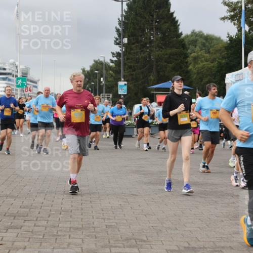 13.09.2026 - Kiel Lauf Andreas Tolksdorf http://msf.ph/oto/10414448 13.09.2026 10:05:24 Kiellinie 12356, 21, 0975, 10364, 7667, 4870 meine-sportfotos.de