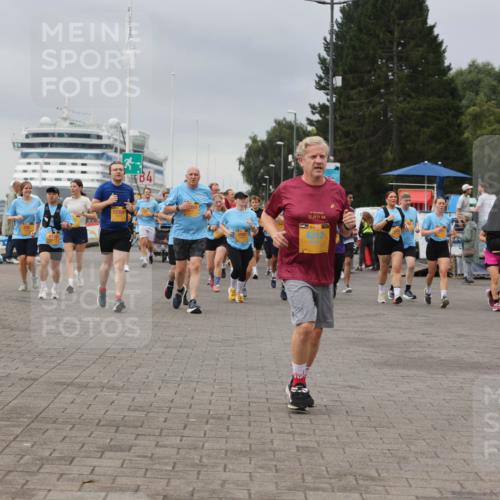 13.09.2026 - Kiel Lauf Andreas Tolksdorf http://msf.ph/oto/10414458 13.09.2026 10:05:25 Kiellinie 61932, 12356, 21, 0975, 10364, 7667 meine-sportfotos.de