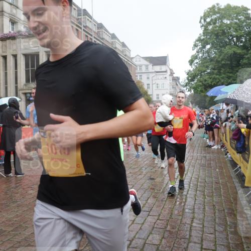 13.09.2026 - Kiel Lauf Yannick Fuchs http://msf.ph/oto/10414462 13.09.2026 10:46:16 Ziel 272, 1013, 2448, 2776, 3422, 4331, 4397, 4516, 5017, 5421, 7044, 7241, 7840, 7939, 8277, 8310, 9361, 10050, 10469, 10699, 11642, 12000, 12077, 12306, 12481, 123, 498, 499, 550, 665, 1015, 1030, 1065, 1229, 1374, 1484, 1537, 1582, 1725, 2421, 2563, 3608, 3781, 3807, 3844, 5072, 5205, 5278, 5348, 5510, 5515, 5564, 6385, 6436, 6980, 7073, 7503, 7772, 7889, 8203, 8403, 8442, 8551, 8561, 8655, 8731, 8816, 8881, 9207, 9375, 9715, 10050, 10809, 4499, 12466, 1229, 1537, 2563 meine-sportfotos.de