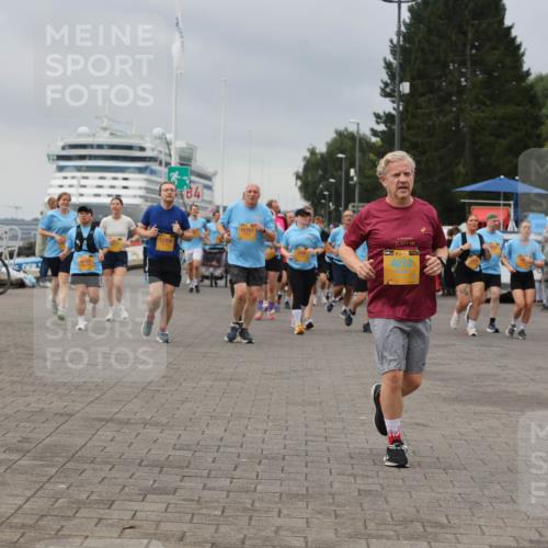 13.09.2026 - Kiel Lauf Andreas Tolksdorf http://msf.ph/oto/10414463 13.09.2026 10:05:25 Kiellinie 4, 10397, 21, 0975, 38, 4212, 10364 meine-sportfotos.de