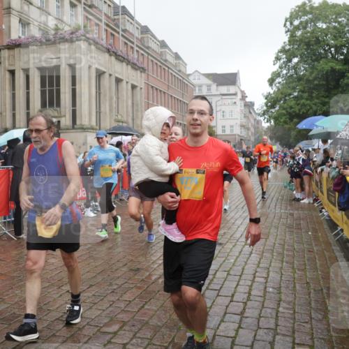 13.09.2026 - Kiel Lauf Yannick Fuchs http://msf.ph/oto/10414475 13.09.2026 10:46:17 Ziel 272, 1013, 1913, 2448, 2776, 3422, 4331, 4397, 4516, 5017, 5421, 7044, 7241, 7840, 7939, 8277, 8310, 8520, 9361, 10469, 10699, 11232, 11642, 12000, 12077, 12306, 12481, 123, 272, 498, 499, 550, 665, 1030, 1065, 1229, 1374, 1537, 1582, 1725, 2421, 2563, 3608, 3781, 3807, 3844, 5205, 5278, 5348, 5510, 5515, 5564, 6385, 6436, 6980, 7073, 7503, 7772, 7889, 7939, 8203, 8403, 8551, 8561, 8655, 8731, 8816, 8881, 9207, 9375, 9715, 10050, 10809, 4499, 9875, 12466, 1229, 1537, 2563 meine-sportfotos.de