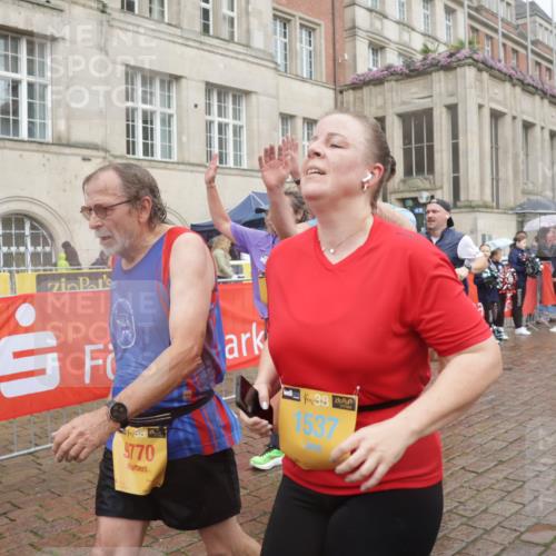 13.09.2026 - Kiel Lauf Yannick Fuchs http://msf.ph/oto/10414488 13.09.2026 10:46:18 Ziel 1013, 1913, 2448, 2776, 3422, 4331, 4397, 4516, 5017, 5421, 7044, 7241, 7840, 8277, 8310, 8520, 9361, 10469, 10699, 10836, 11232, 11642, 12000, 12077, 12306, 12481, 123, 272, 498, 499, 550, 665, 1030, 1229, 1374, 1537, 1582, 1725, 2421, 2563, 3608, 3781, 3844, 5205, 5348, 5510, 5515, 5564, 6385, 6436, 6980, 7073, 7503, 7772, 7889, 7939, 8203, 8403, 8551, 8561, 8655, 8816, 8881, 9207, 9375, 9715, 10050, 10809, 4499, 9875, 12466, 1229, 1537, 2563, 7889 meine-sportfotos.de